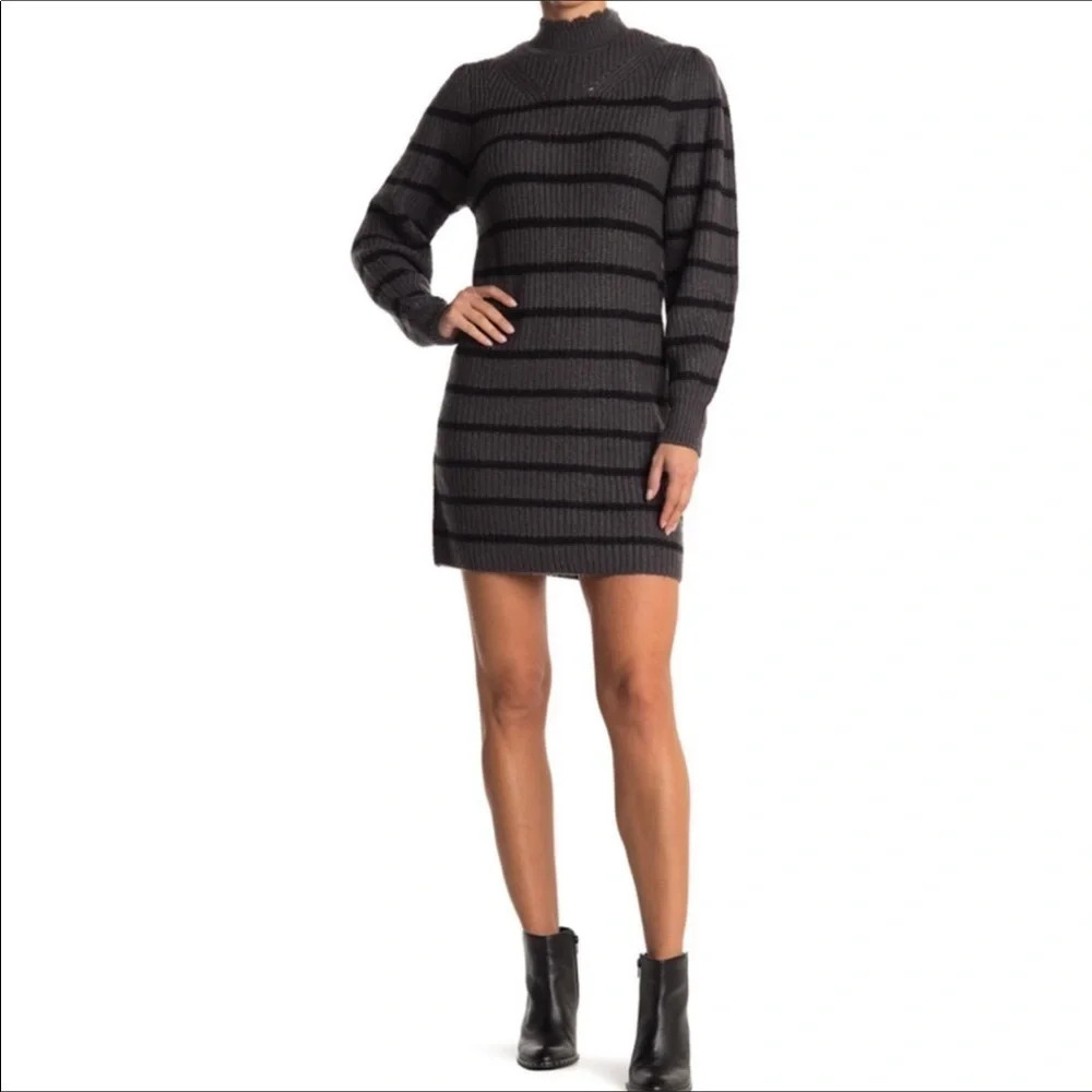 NWT RD Style Lace Striped Scalloped Mock Neck Long Sleeve Sweater Size Small
